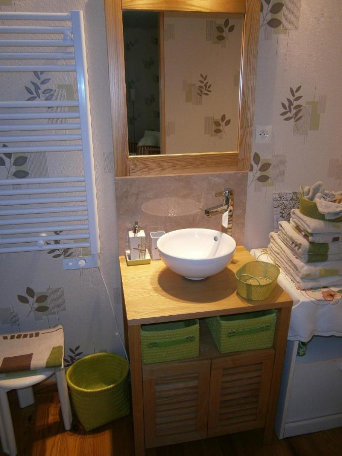 Aux Sources De L'Ancre Bed & Breakfast Miraumont Exterior photo